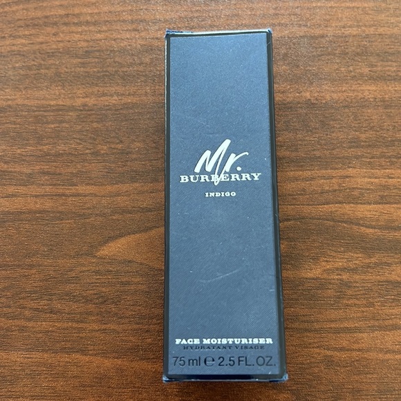 Burberry Indigo face moisturizer. - Picture 2 of 2